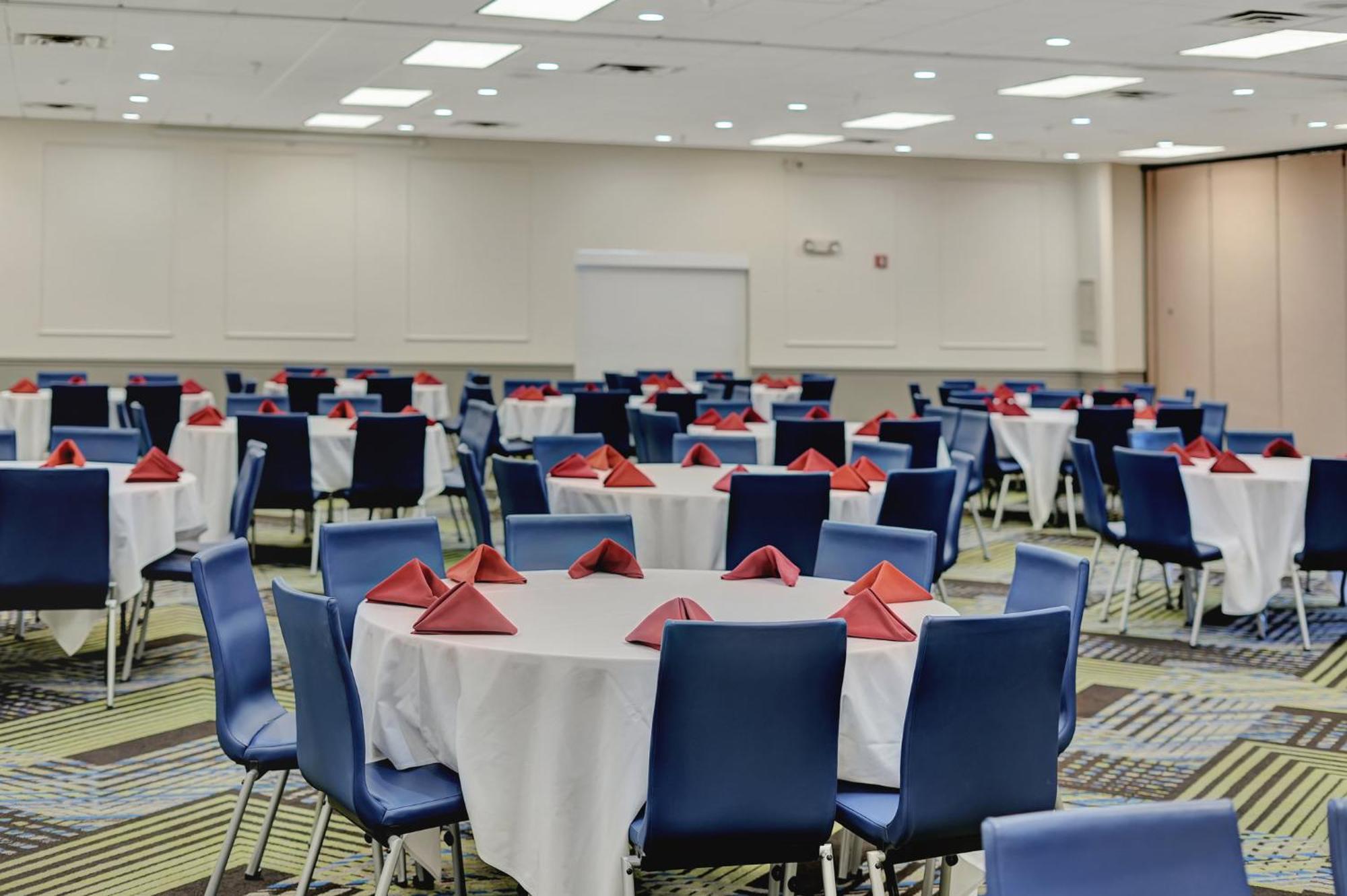 Holiday Inn Express Hotel & Suites Beatrice By Ihg Eksteriør bilde
