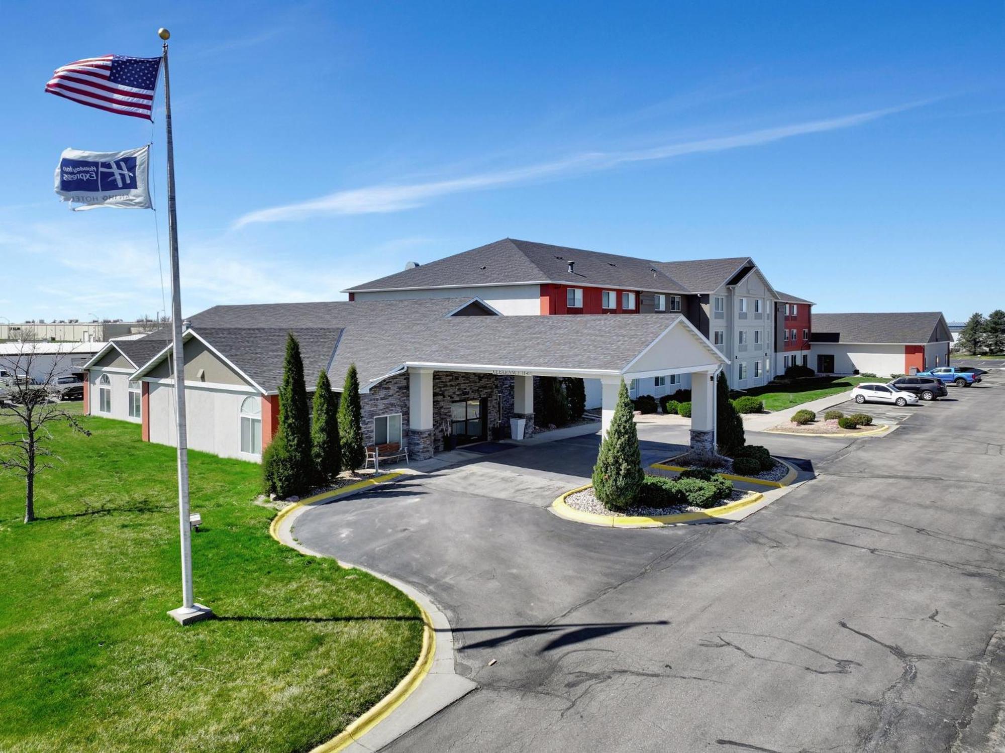 Holiday Inn Express Hotel & Suites Beatrice By Ihg Eksteriør bilde